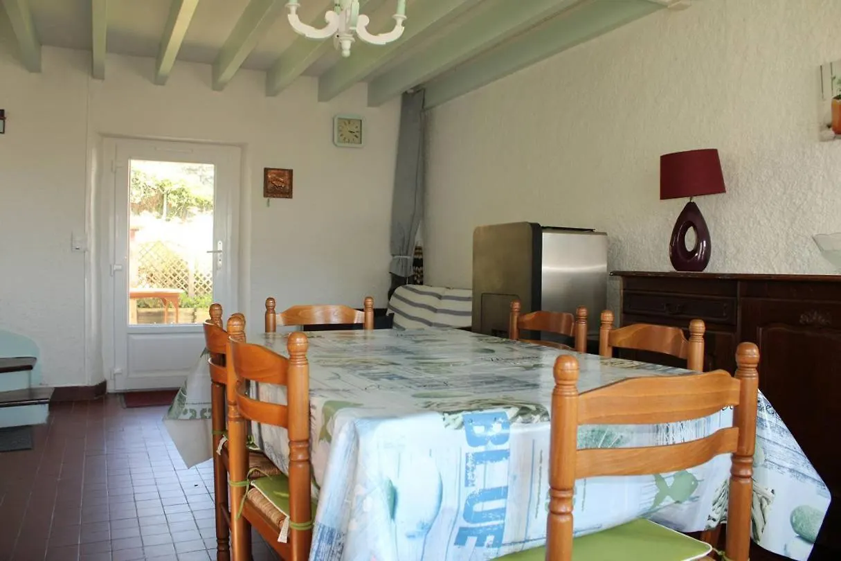 701 - Maison Face A La Plage Au Domaine De Lanruen, A Erquy Villa